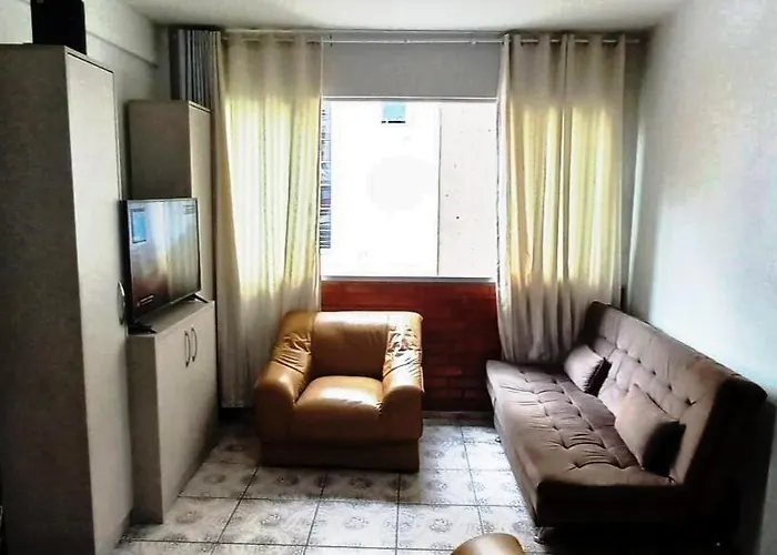 Apartamento - 5 Pessoas - Garagem Privativa